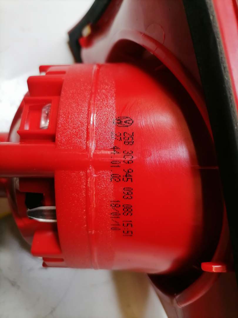 VW Passat 3C original R&uuml;cklicht R&uuml;ckleuchte Schlussleuchte innen links Bj.2010